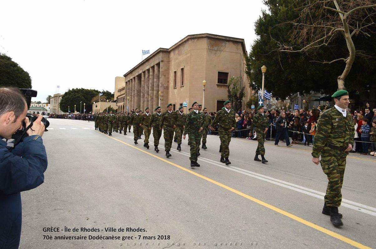 289- Rhodes- Defile Dodecanese grec.JPG